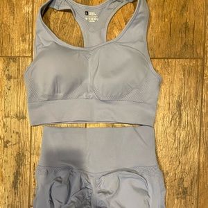 Workout set with scrunch butt only worn once!